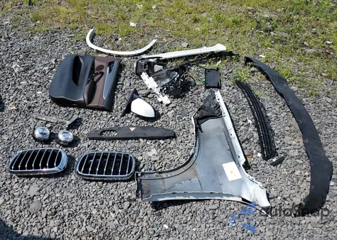 2016 BMW X5 xDrive35I z USA, uszkodzony, nr VIN 5UXKR0C54G0P21274